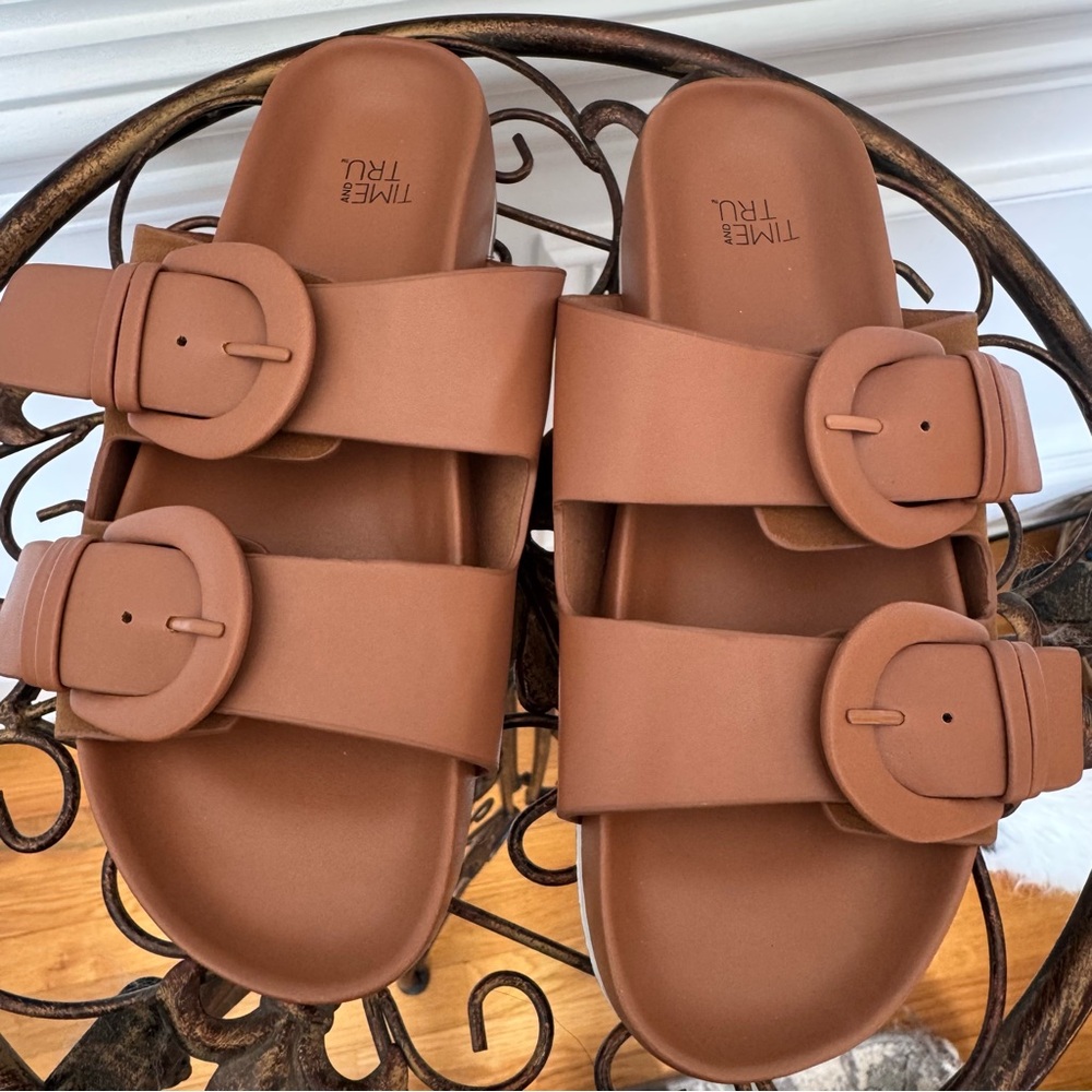 Time and Tru NEW Dressy Footbed Slide Slip On Sandals in Cognac. Size 6 - Picture 12 of 12